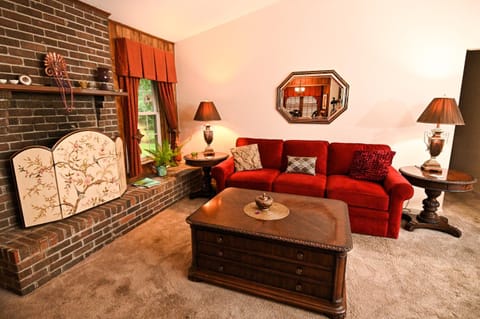 Comfortable, Convenient, Great Value Bed and Breakfast in Mobile