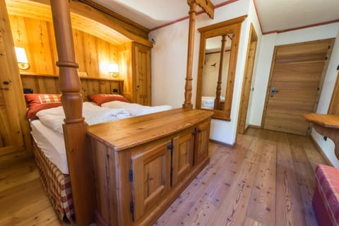 Rifugio Lago Nambino Bed and Breakfast in Province of Brescia