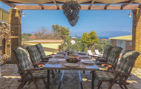 Amazing Home In Koroni With Wifi Maison in Messenia