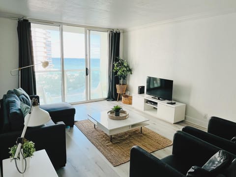 Miami Hollywood Condo 2BD With Ocean View 005-21mar Apartment in Hollywood Beach