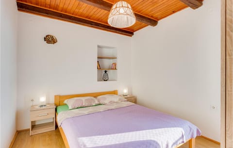 2 Bedroom Nice Apartment In Stara Baska Eigentumswohnung in Stara Baška
