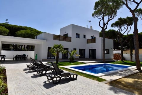 Villa Corvina Villa in Chiclana de la Frontera