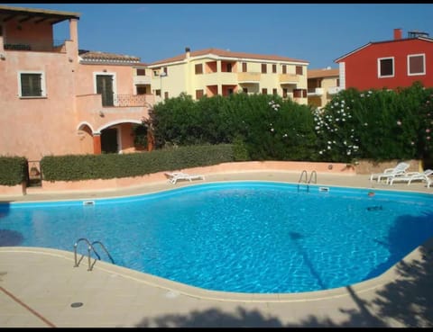 Property building, Pool view, Swimming pool