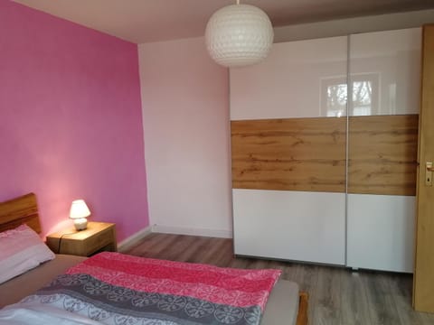 Bed, Bedroom, wardrobe