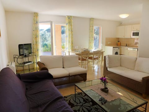 Apartment Le Mas d'Esquières-6 by Interhome Condo in Sainte-Maxime
