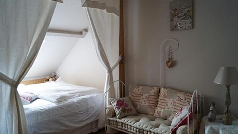 L'Ancienne Cure Bed and Breakfast in Jura