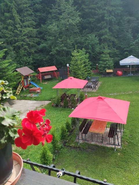 Pensiunea La Turcu Bed and Breakfast in Brașov County