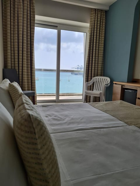 Bedroom, Sea view