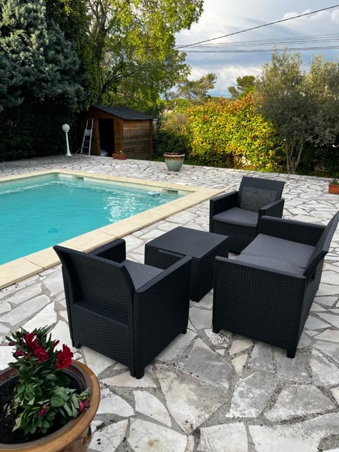 Studio indépendant calme pas loin du centre Apartment in Nimes