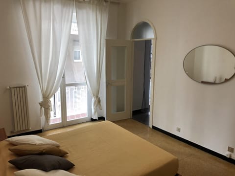 Appartamento Quadrilocale Condo in Albenga