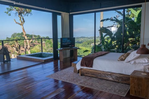 Hot Tub, View (from property/room), Photo of the whole room