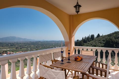 Day, Natural landscape, View (from property/room), Balcony/Terrace, Mountain view