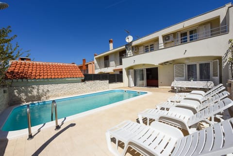 Family friendly apartments with a swimming pool Zadar - Diklo, Zadar - 16493 Condo in Zadar