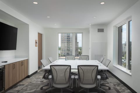 Meeting/conference room