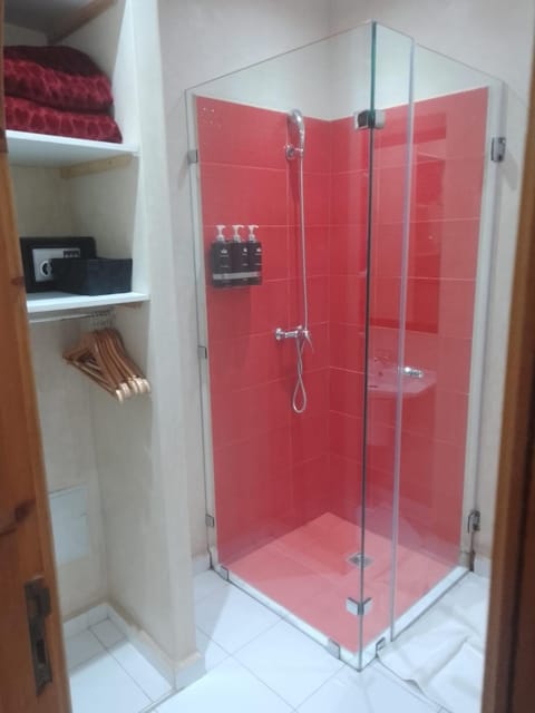 Shower, Bathroom, wardrobe