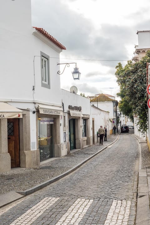 Casa dos Mouros Apartment in Evora