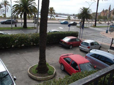 Superbe 3P avec terrasse et garage proche plages à Menton - FR-1-196-165 Apartment in Menton
