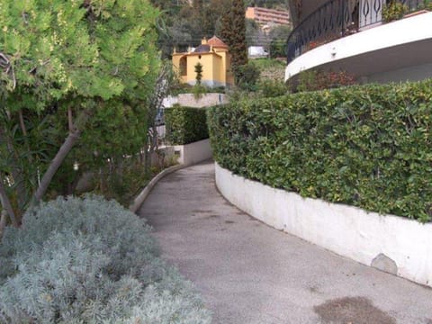 Superbe 3P avec terrasse et garage proche plages à Menton - FR-1-196-165 Apartment in Menton