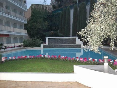 Menton: Charmant 3P avec Terrasse, Parking, Proche Plages et Centre - FR-1-196-230 Apartment in Menton