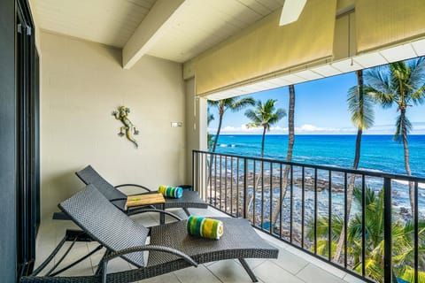Oceanfront Luxury Condo Appart-hôtel in Holualoa