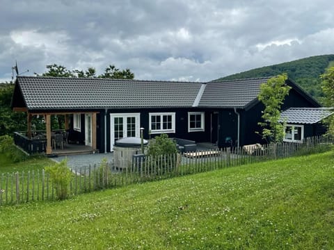 Kustelberg Lodges Chalet in Medebach