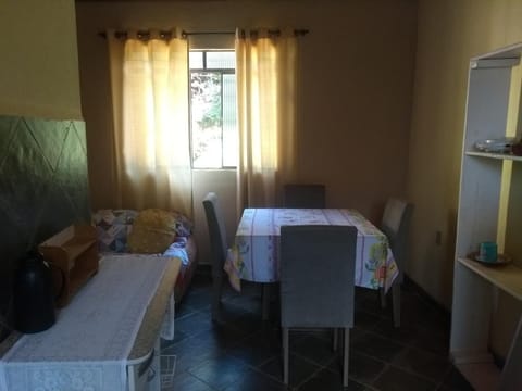 Casa dois andares com área de churrasco em Ibitipoca House in State of Rio de Janeiro