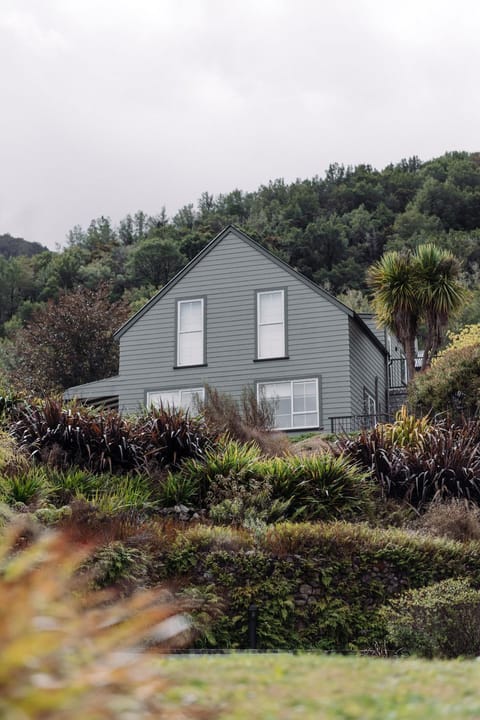 Property building, Facade/entrance, Mountain view