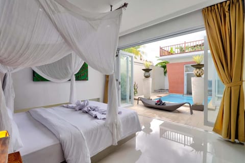 Bed, Bedroom, Pool view, Swimming pool, towels