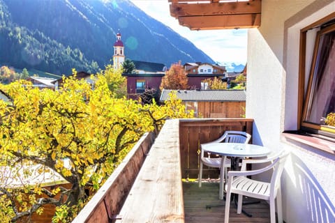 Pension Schneider Bed and Breakfast in Neustift im Stubaital