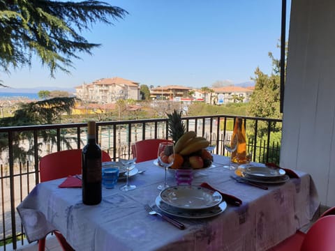 Balcony/Terrace, Lake view