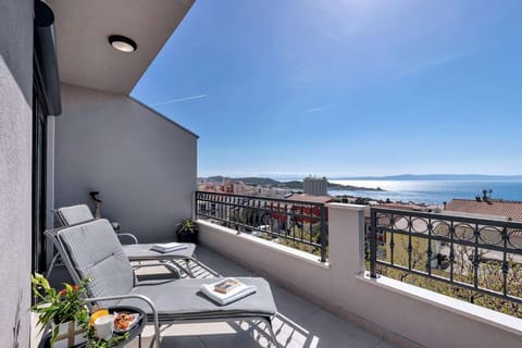 Luxurious Apartment Nino Apartamento in Makarska