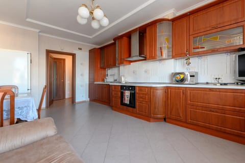 Happy Time Apartment in Odessa