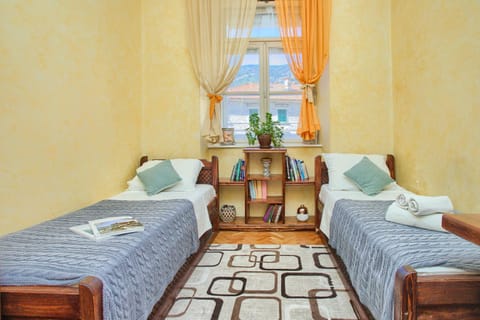 Apartment Old Town Finest Condominio in Kotor