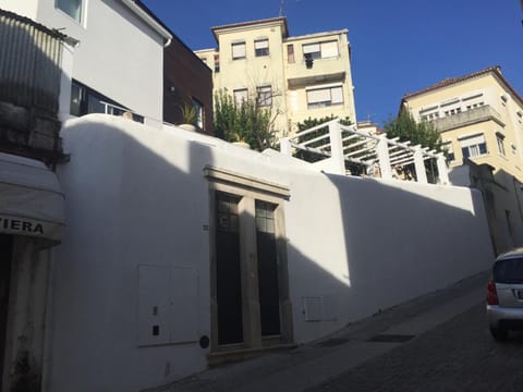 Casa do Muro Condo in Coimbra