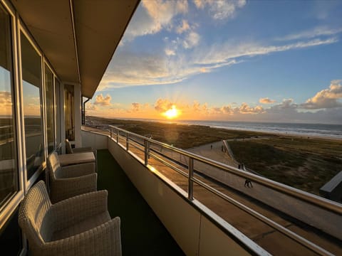 Day, View (from property/room), Balcony/Terrace, Sea view, Sunset