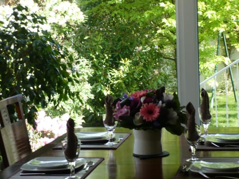 Dining area, Garden view