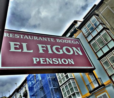 Pension El Figon Bed and Breakfast in Santander