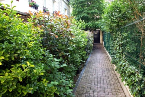 Inner courtyard view