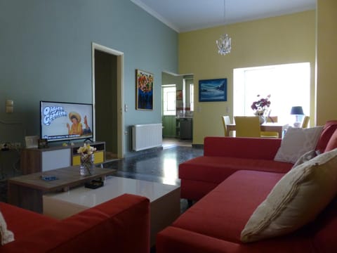 TV and multimedia, Living room, Seating area