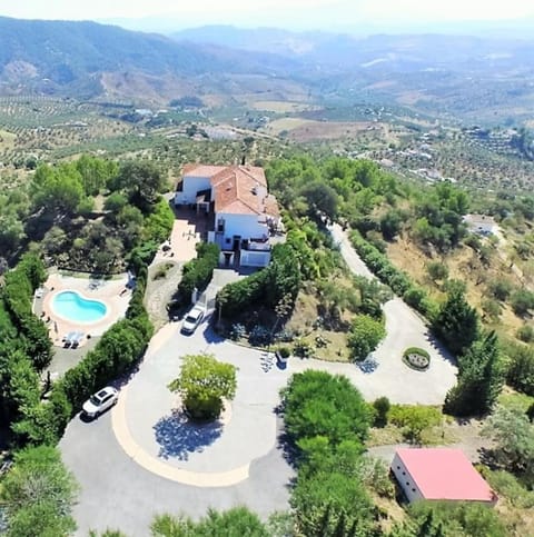 Nuevespigas Villa in Sierra de las Nieves