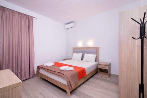 Kentrikon Rooms III Apartment hotel in Limenaria