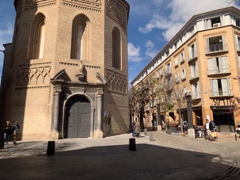 AZ El Balcón de San Lorenzo Condo in Zaragoza