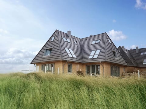 Property building, Facade/entrance, Garden