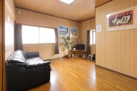 Guest House Shine Bright Condo in Fukuoka