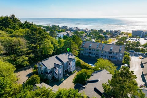 Cozy Cannon Beach Condo Apartment in Tolovana Park