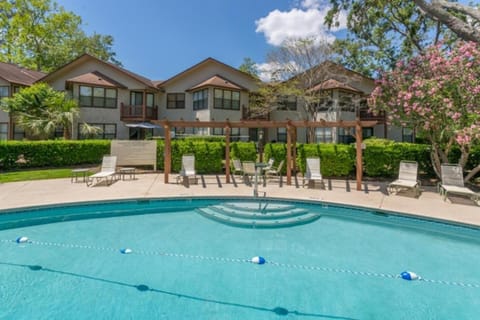 Harbour Oaks # 111 House in Saint Simons Island