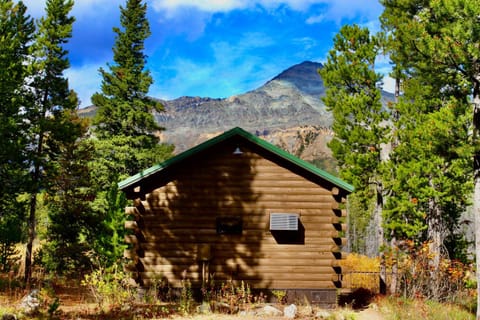 Summit Mountain Lodge and Steakhouse Nature lodge in Idaho