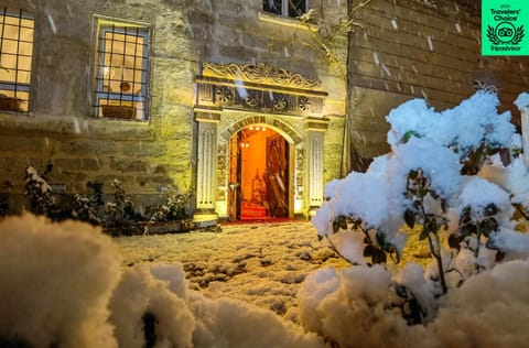 Facade/entrance, Winter