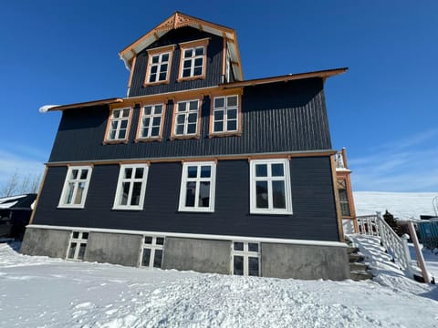 Hoepfner and Tulinus Historical Houses Alojamiento y desayuno in Akureyri