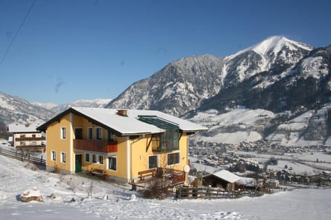 Property building, Neighbourhood, Winter